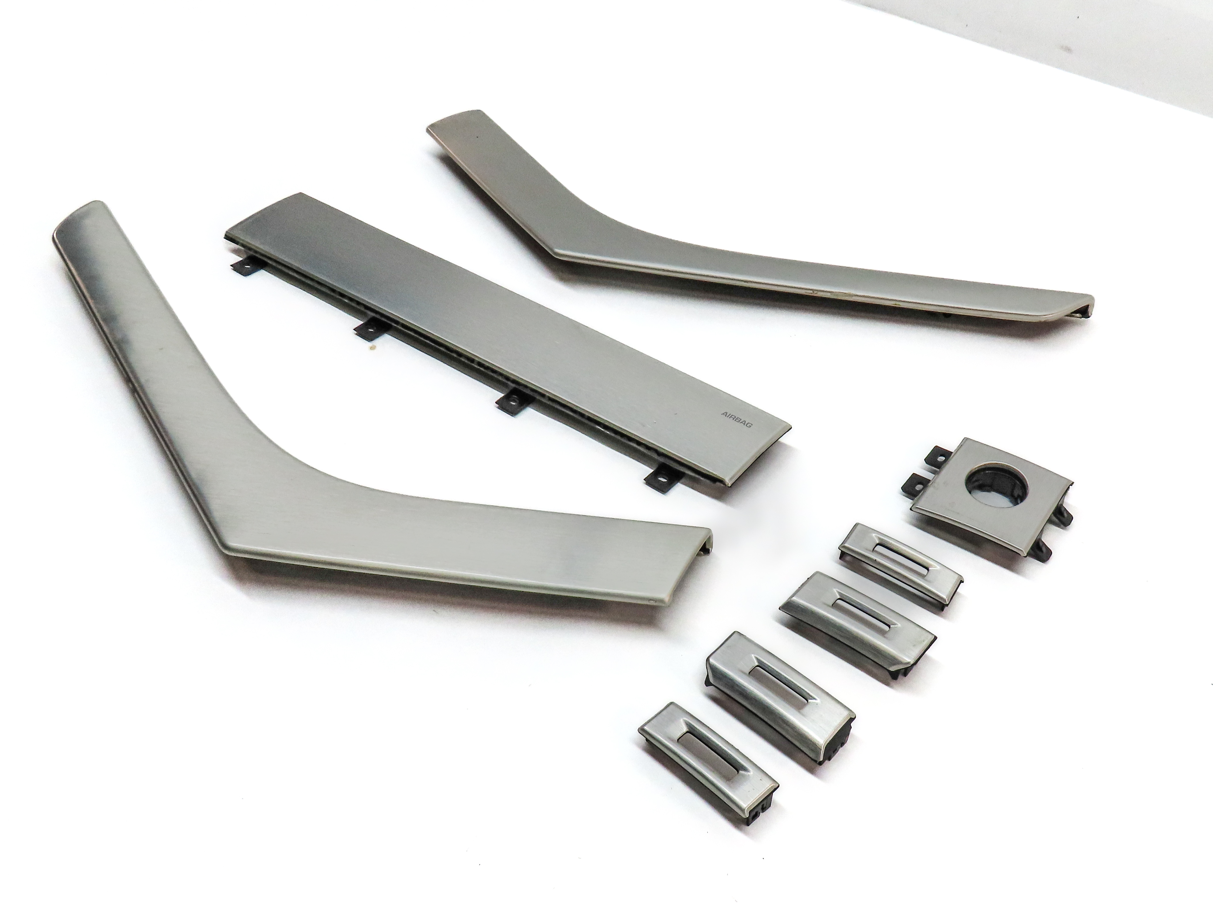 2013 ROVER EVOQUE (L538) INTERIOR CENTER CONSOLE DASH VENT CONTROL TRIM SET/8 — exact item pictured